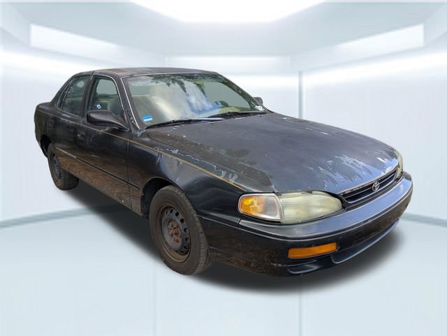 Used 1995 Toyota Camry DX image 2