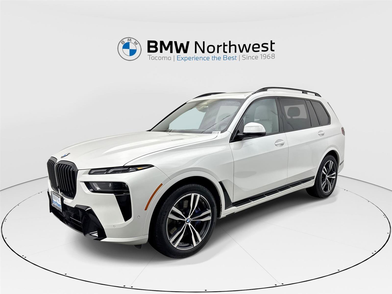 Used 2025 BMW X7 xDrive40i image 1