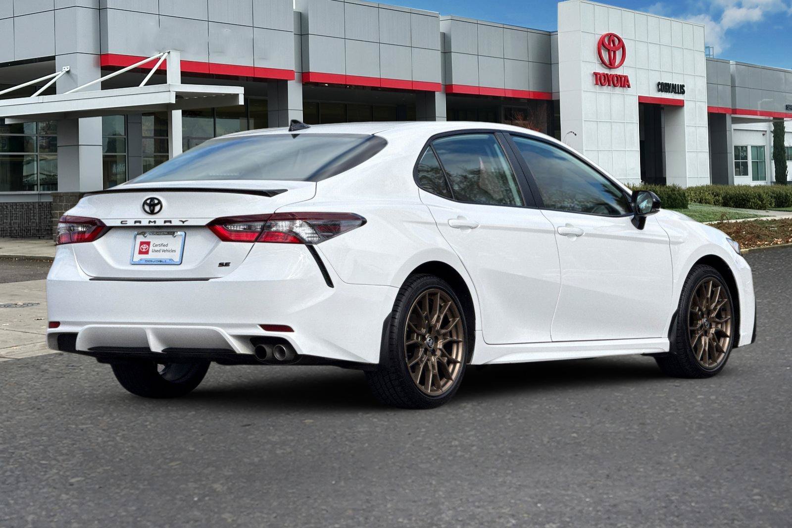 Certified 2024 Toyota Camry SE FWD image 4