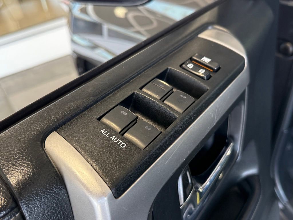 Used 2021 Toyota 4Runner SR5 image 18