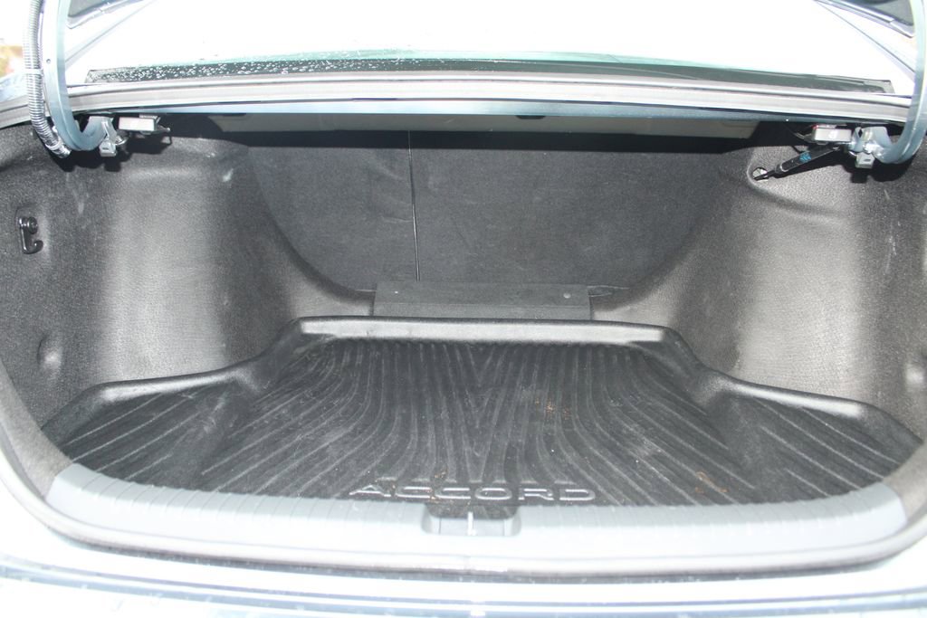 Certified 2024 Honda Accord EX image 27