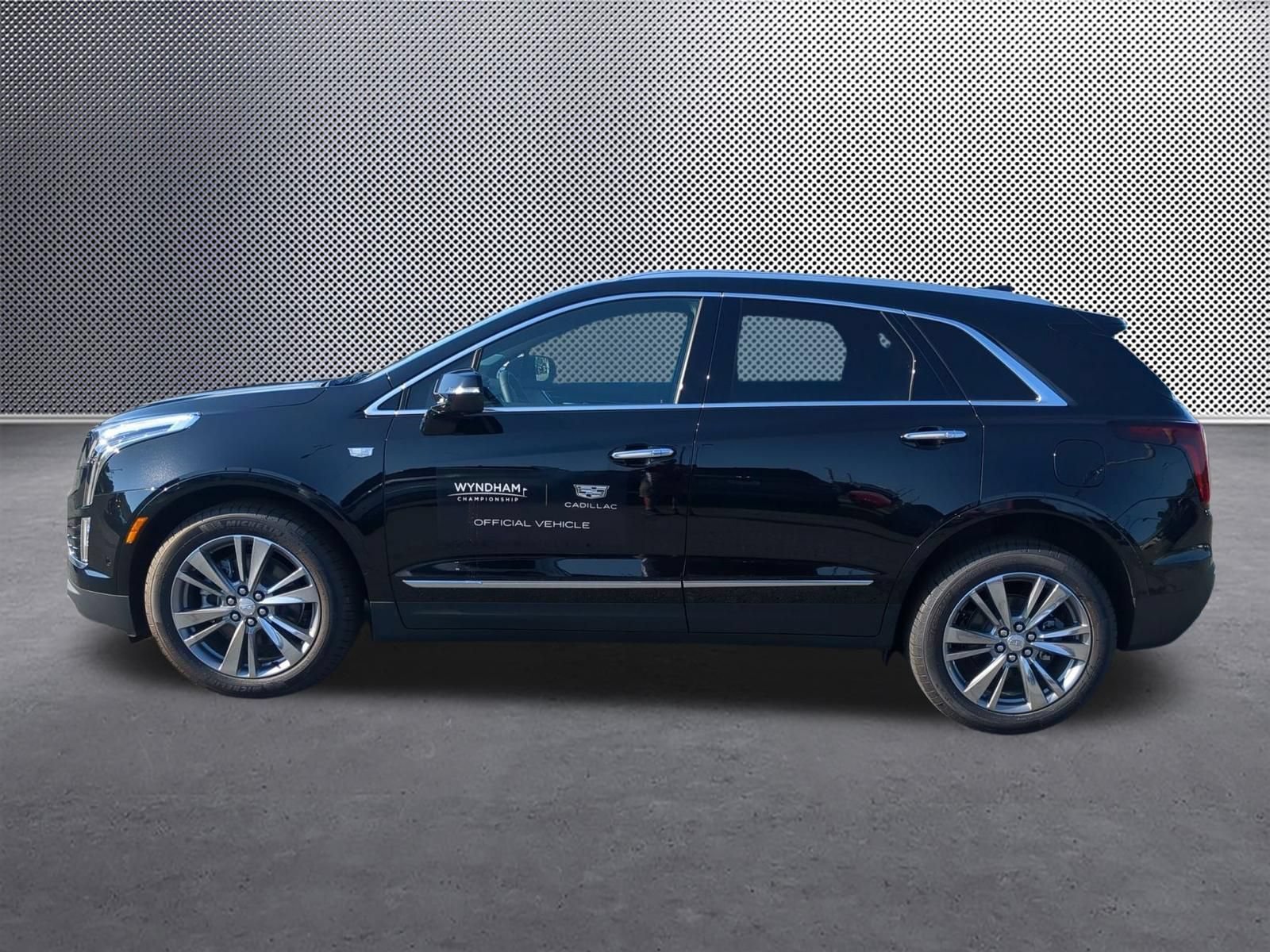 New 2026 Cadillac XT5 Premium Luxury w/ Driver Assist Package AWD/4WD image 2