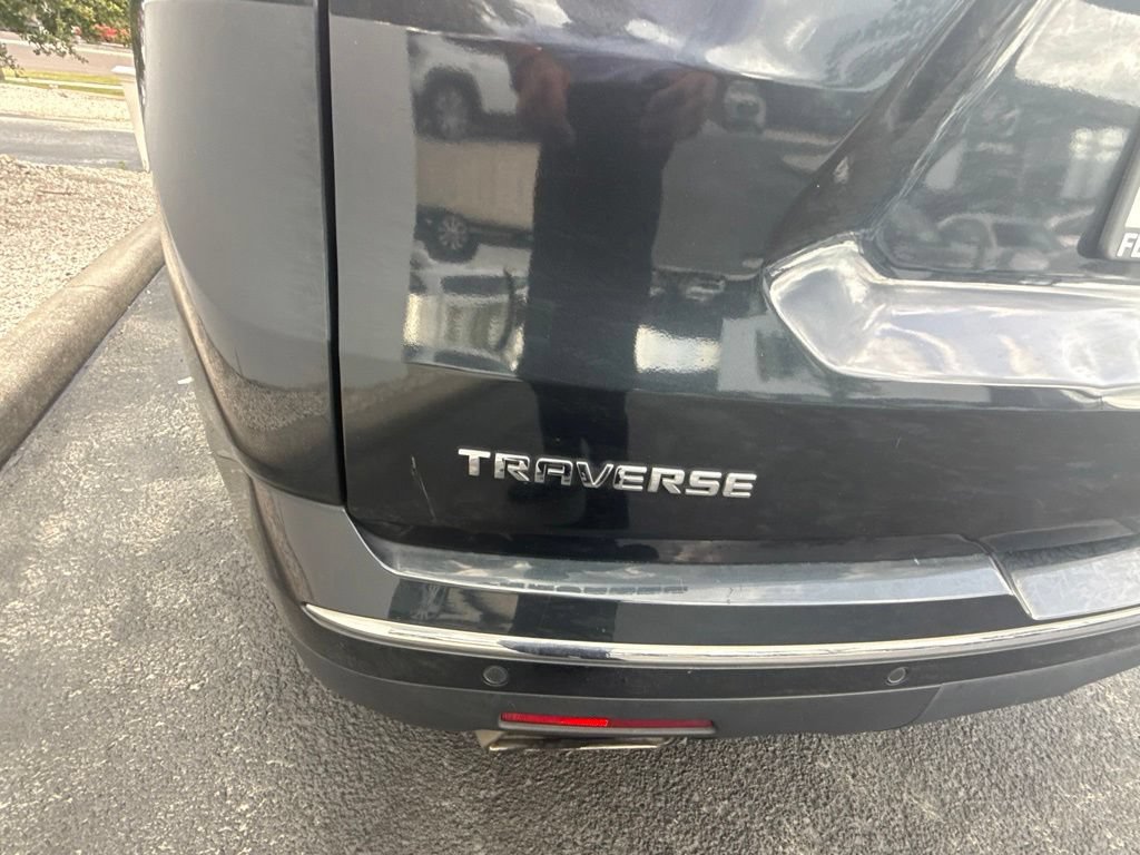 Used 2020 Chevrolet Traverse Premier FWD image 12