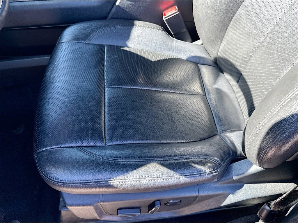 Used 2021 Ford Expedition XLT image 21