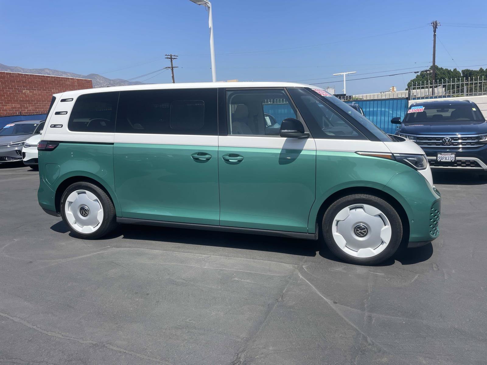 Certified 2025 Volkswagen ID. Buzz 1st Edition RWD image 3