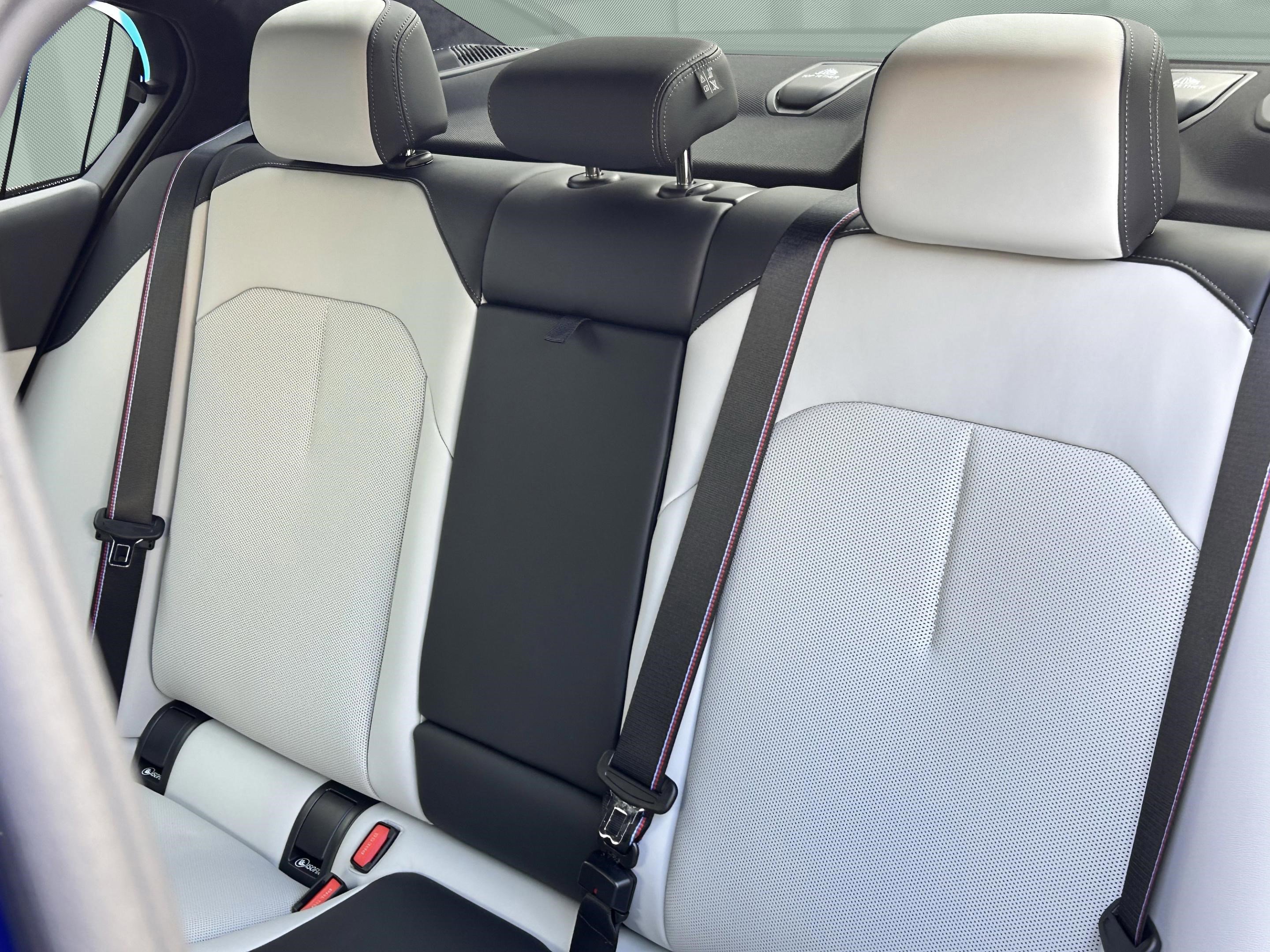 Used 2025 BMW M5 w/ Carbon Package AWD/4WD image 27