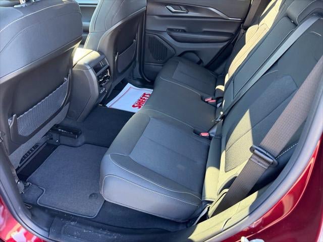 New 2026 Jeep Grand Cherokee Laredo X image 32
