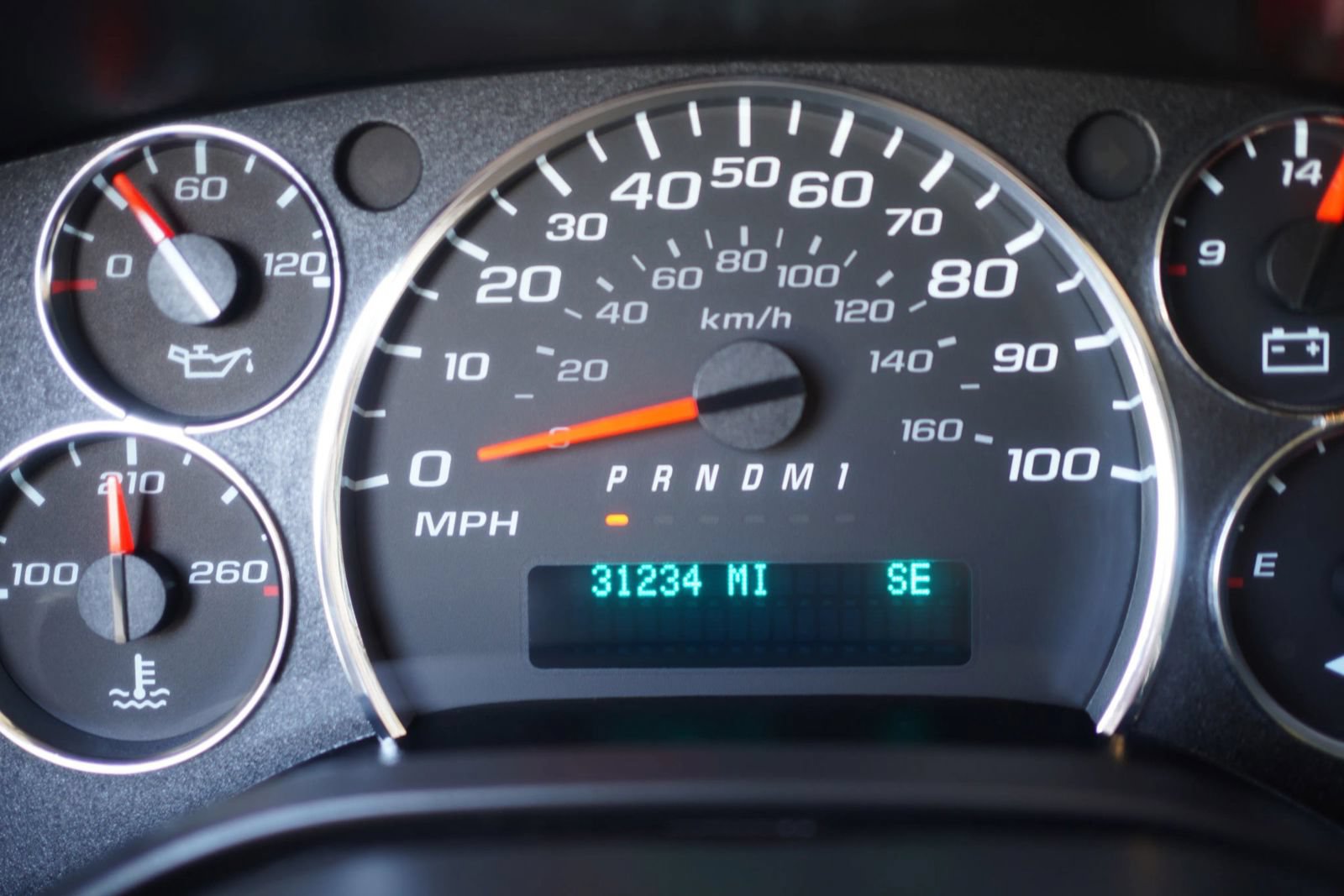 Used 2025 Chevrolet Express 2500 w/ Communications Package RWD image 23