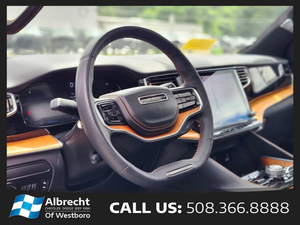 Used 2024 Jeep Grand Wagoneer L Series III AWD/4WD image 22