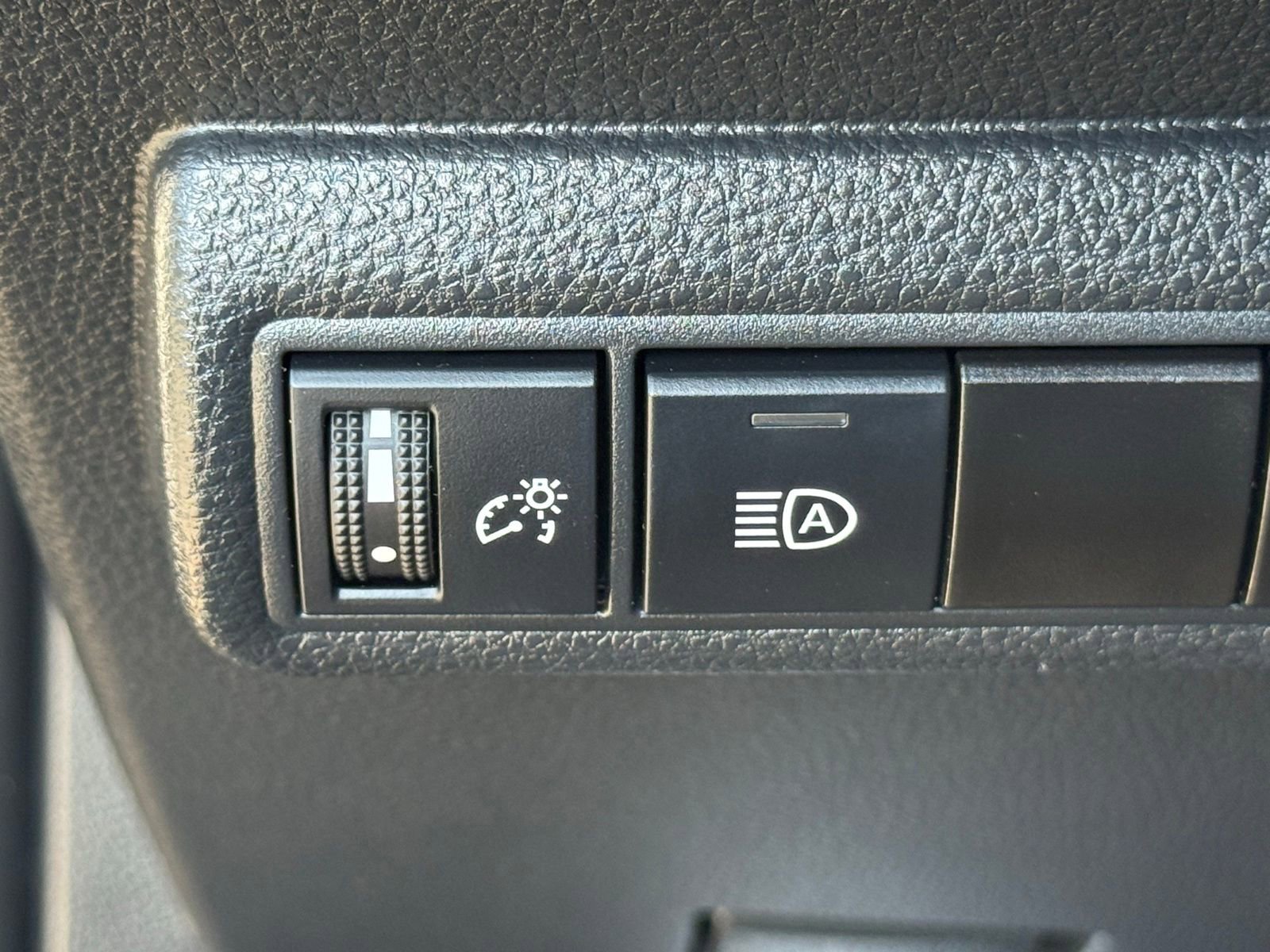 Used 2023 Toyota Corolla SE FWD image 23