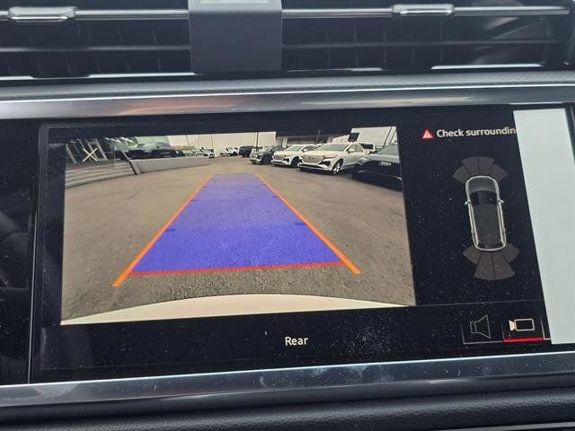 Used 2025 Audi Q3 2.0T Premium w/ Convenience Package image 6