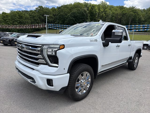 Used 2026 Chevrolet Silverado 2500 High Country w/ High Country Premium Package AWD/4WD image 10