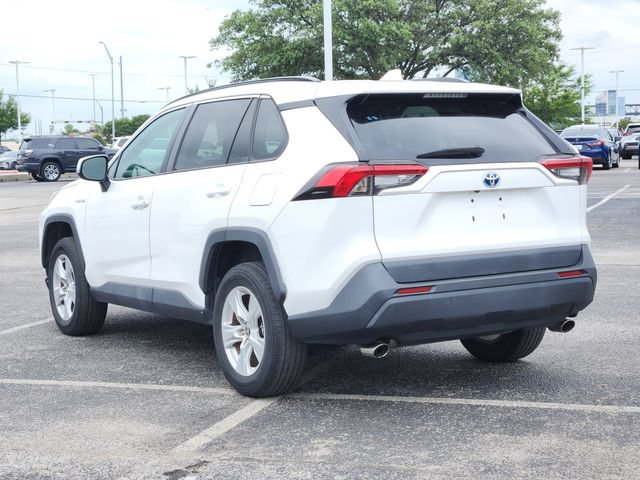 Used 2021 Toyota RAV4 XLE AWD/4WD image 3