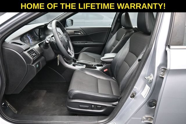 Used 2016 Honda Accord Sport image 14