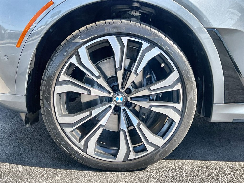 Used 2023 BMW X7 M60i w/ Executive Package image 10
