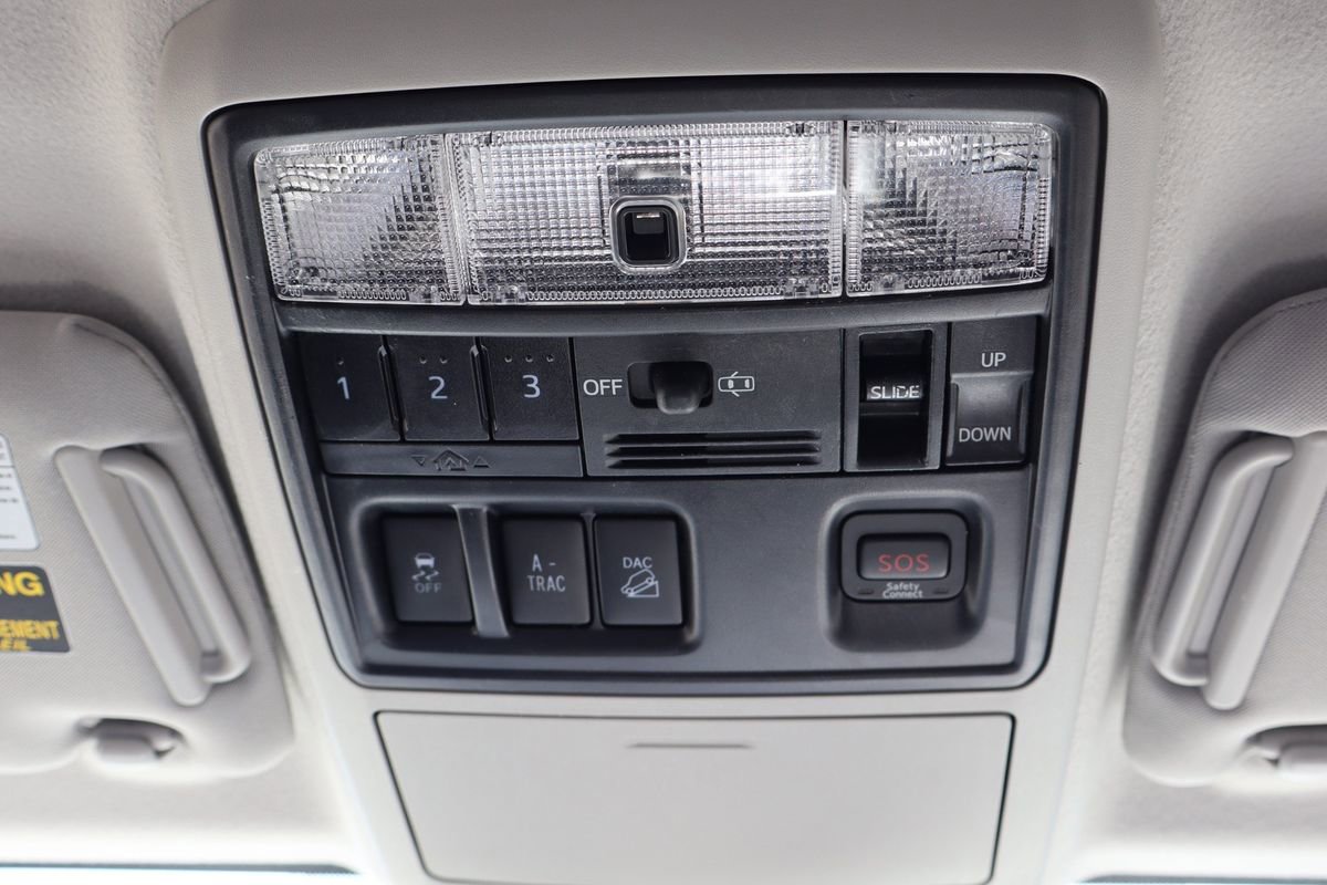 Used 2015 Toyota 4Runner Limited AWD/4WD image 22