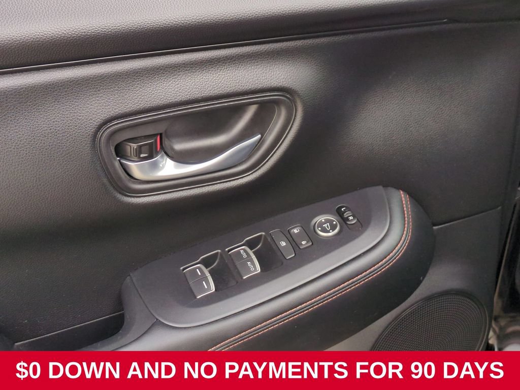 Used 2025 Honda HR-V Sport image 13