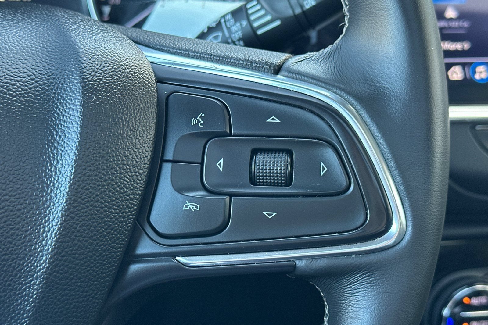 Certified 2023 Buick Encore GX Select w/ Experience Buick Package FWD image 32