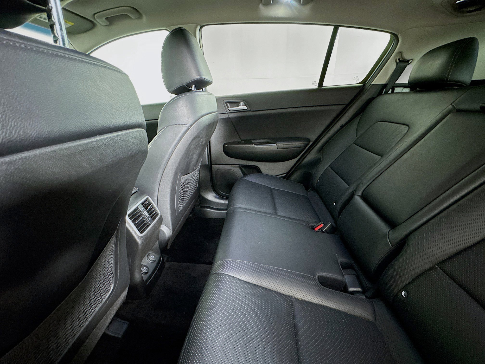 Used 2017 Kia Sportage EX w/ EX Technology Package image 24