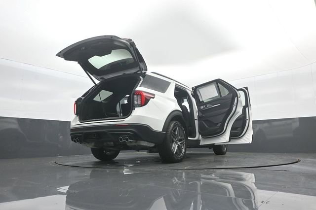 New 2026 Ford Explorer ST w/ Sun And Sound Package image 40