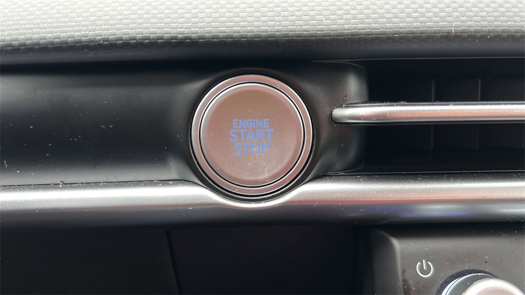 Certified 2025 Hyundai Tucson SE image 25