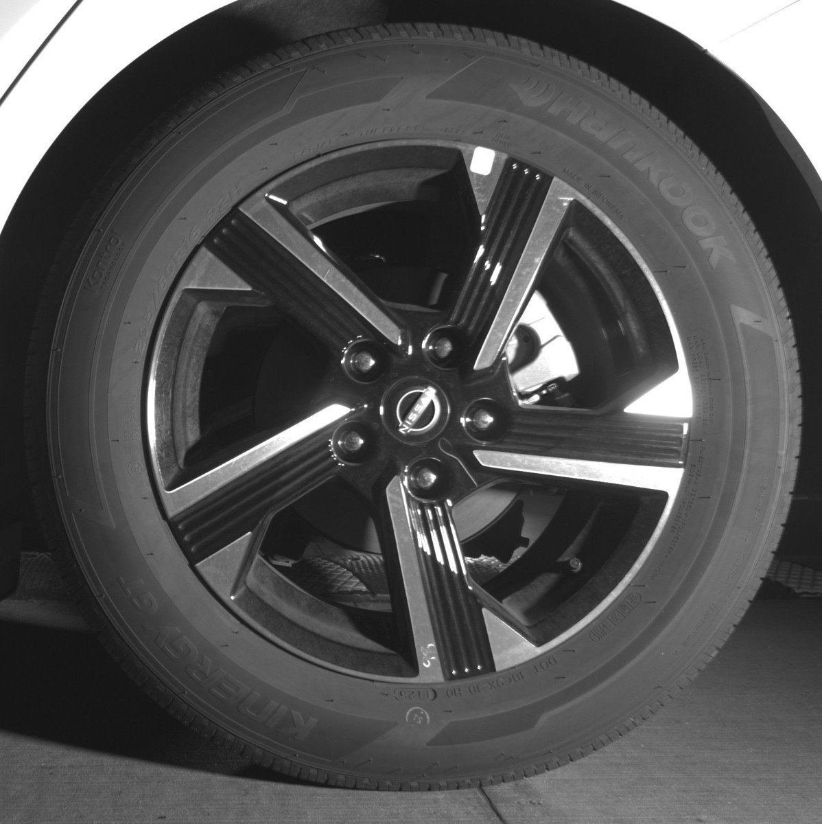 Used 2025 Nissan Sentra SV image 14