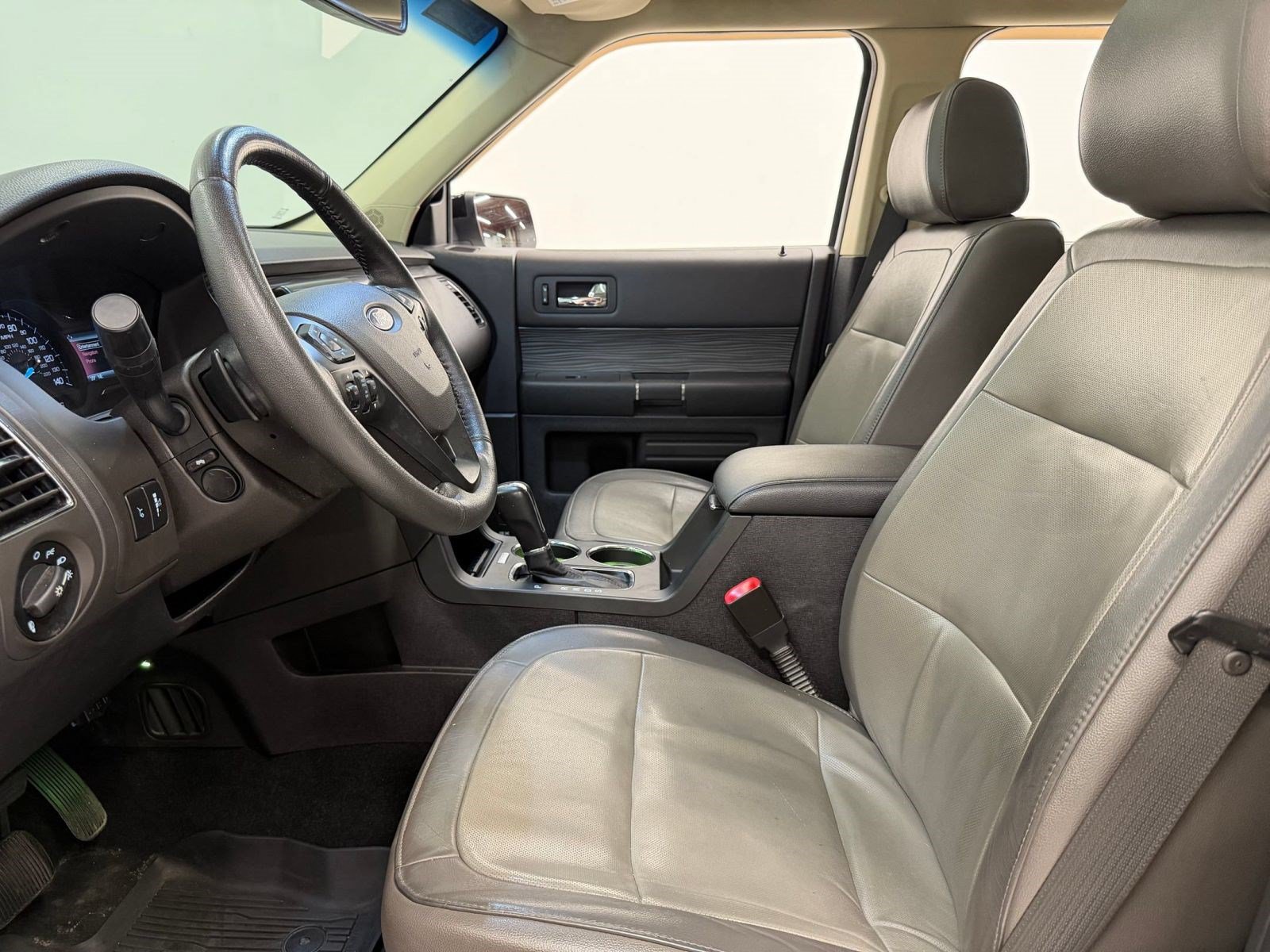 Used 2019 Ford Flex Limited w/ Equipment Group 303A AWD/4WD image 4
