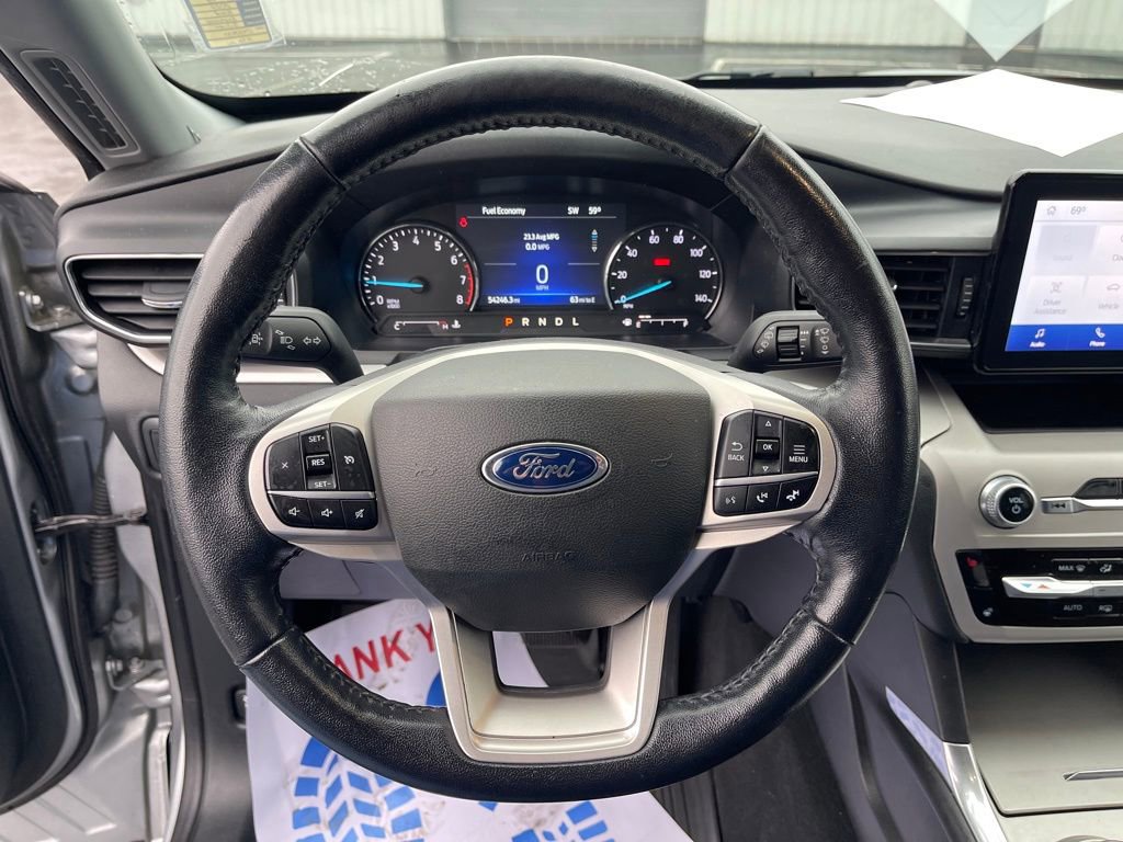Used 2022 Ford Explorer XLT w/ Equipment Group 202A image 14