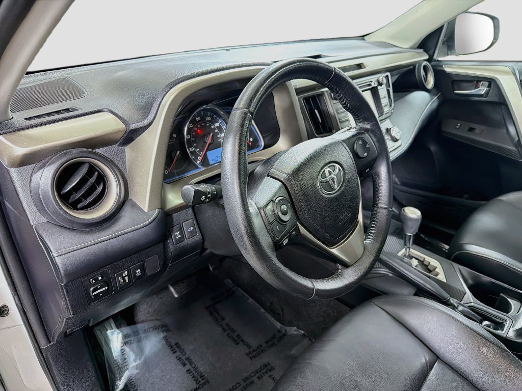 Used 2014 Toyota RAV4 Limited AWD/4WD image 11