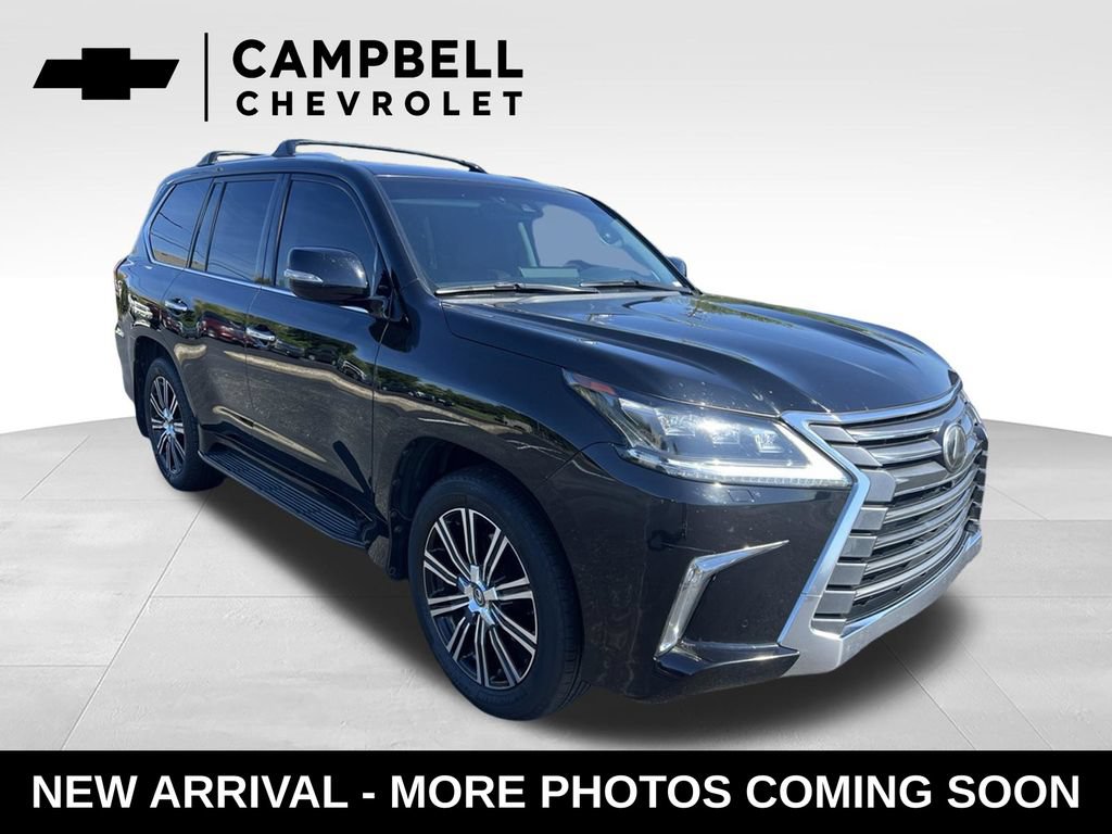 Used 2021 Lexus LX 570 4WD w/ Luxury Package image 9