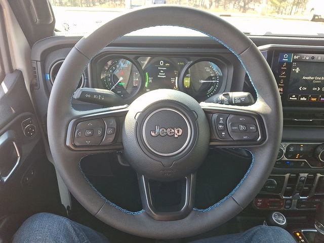 Used 2025 Jeep Wrangler Unlimited Rubicon 4xe w/ Safety Group image 19