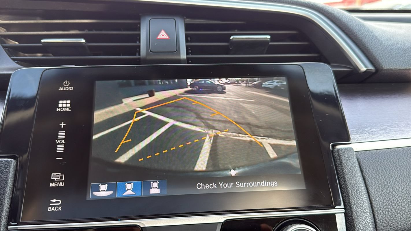 Used 2018 Honda Civic Touring image 24