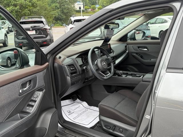 Certified 2023 Nissan Rogue SV AWD/4WD image 14