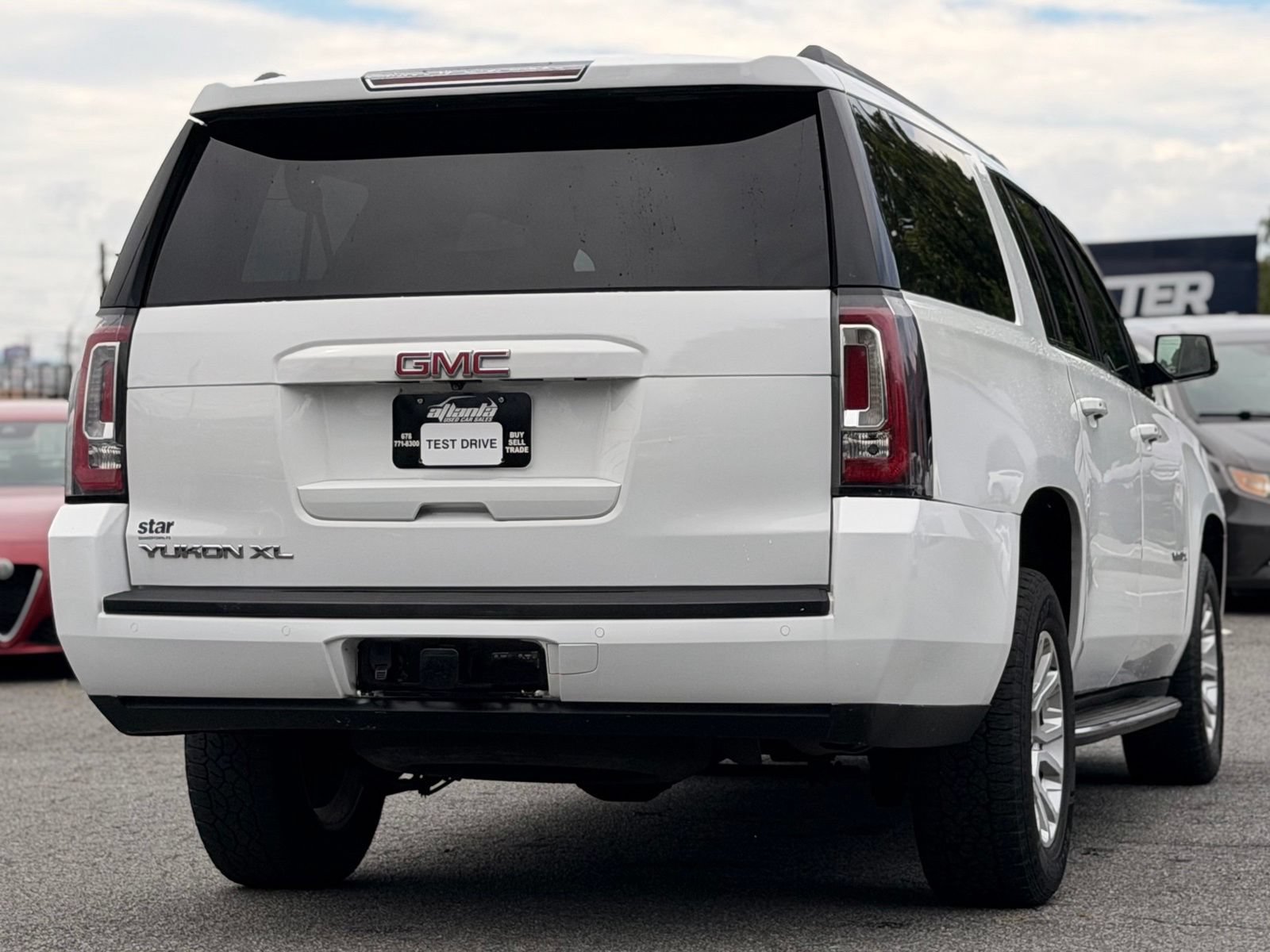 Used 2017 GMC Yukon XL SLT AWD/4WD image 5