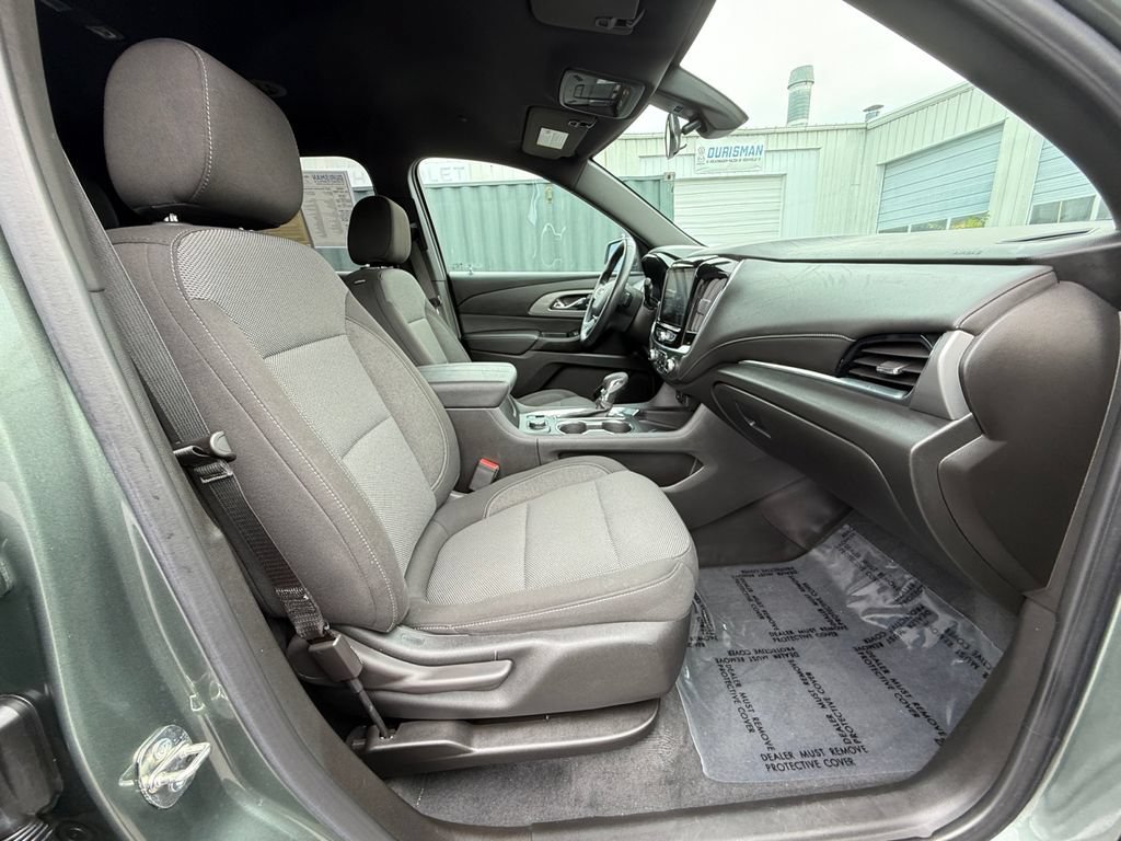 Used 2023 Chevrolet Traverse LT AWD/4WD image 25
