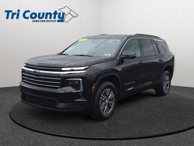 Used 2026 Chevrolet Traverse LT w/ Driver Confidence Package AWD/4WD image 3