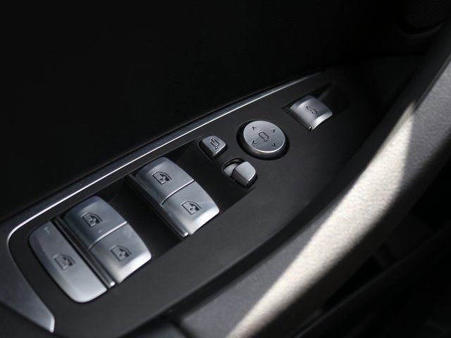 Used 2025 BMW X4 xDrive30i image 19