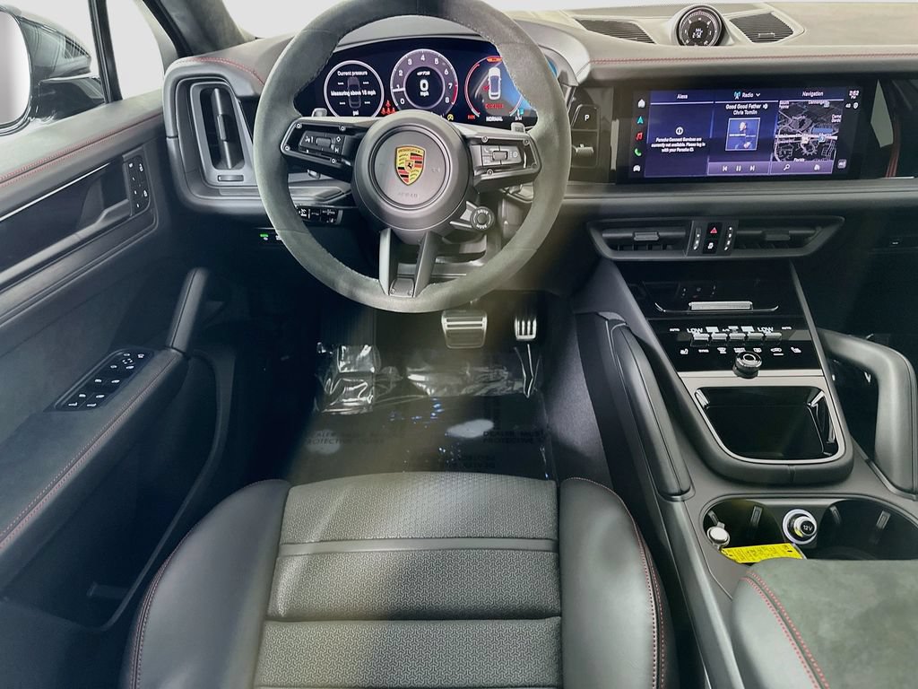 New 2026 Porsche Cayenne GTS AWD/4WD image 24