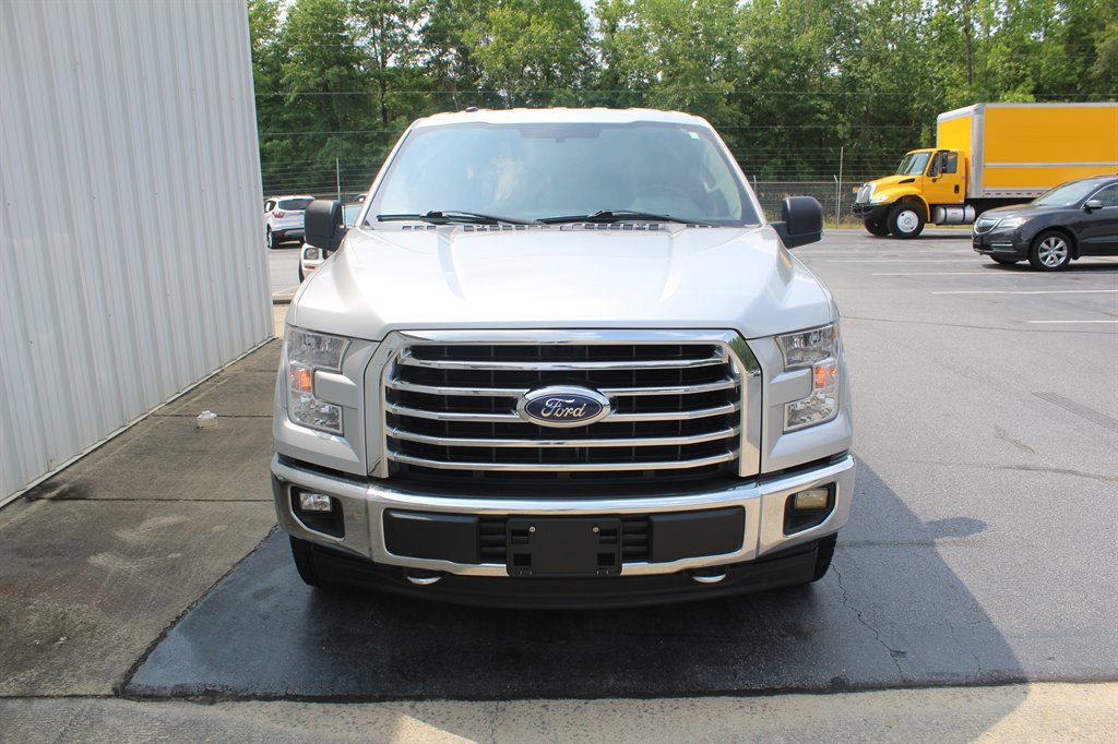 Used 2017 Ford F150 XLT w/ Equipment Group 301A Mid AWD/4WD image 11