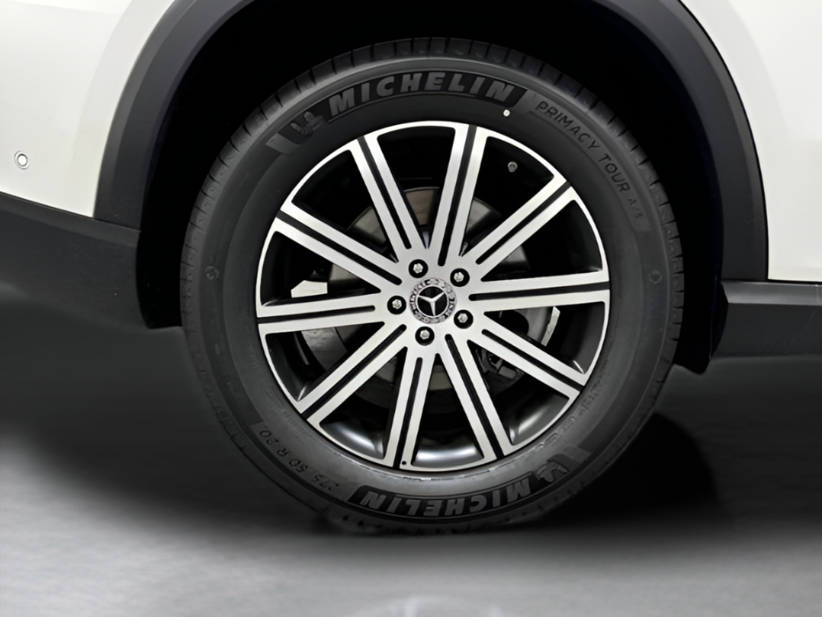 Certified 2025 Mercedes-Benz GLE 450 4MATIC image 39