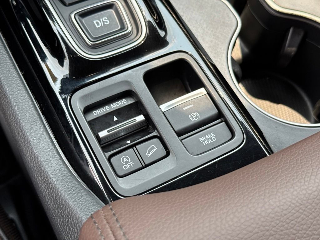 Used 2025 Honda Pilot Elite image 26