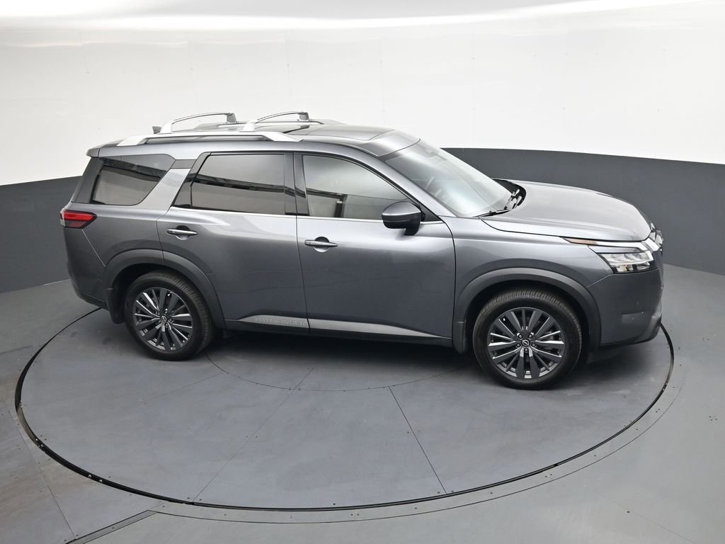 Used 2024 Nissan Pathfinder SL w/ SL Premium Package image 32