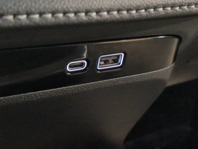 Used 2026 Buick Enclave Preferred FWD image 19
