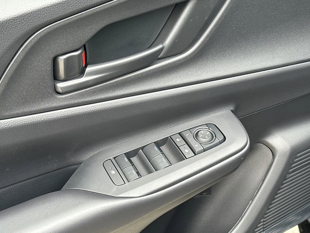 New 2026 Toyota Prius SE image 16