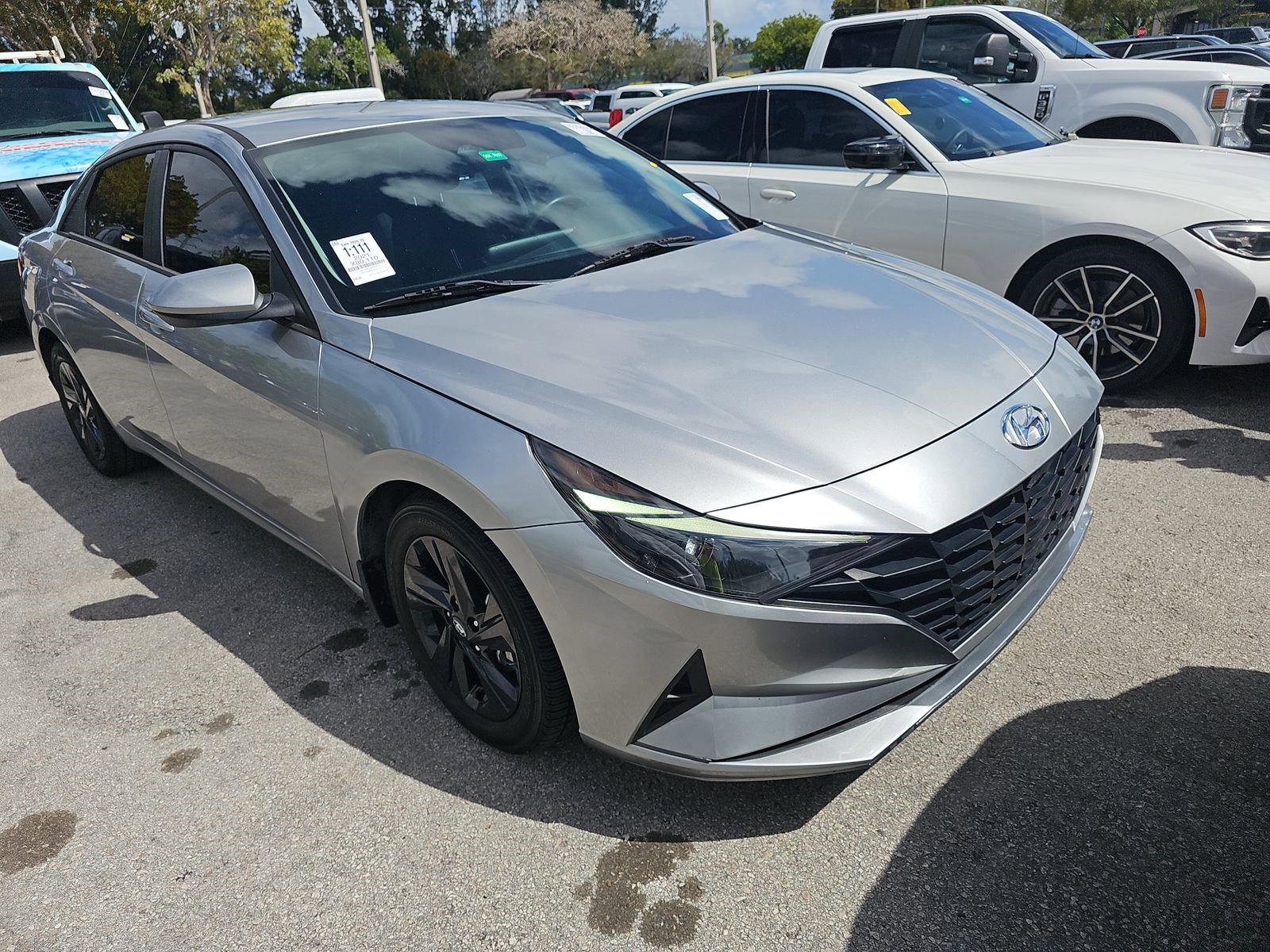 Used 2021 Hyundai Elantra SEL image 4