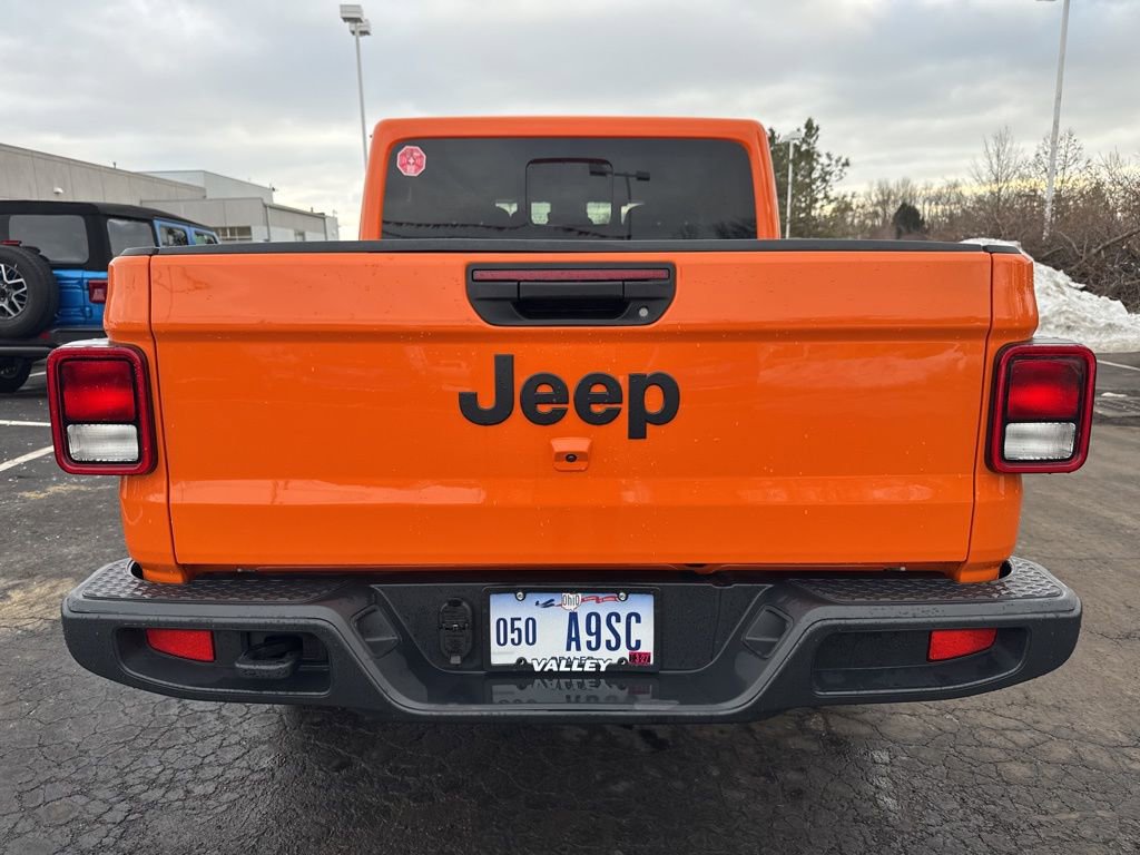New 2025 Jeep Gladiator Sport image 13