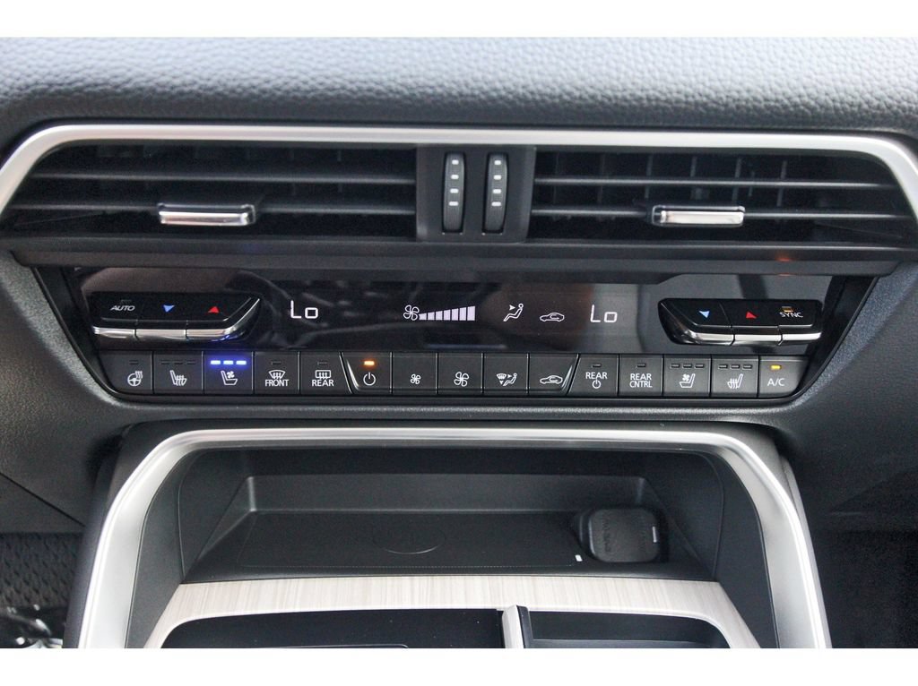 New 2026 MAZDA CX-90 3.3 Turbo w/ Preferred Package AWD/4WD image 24