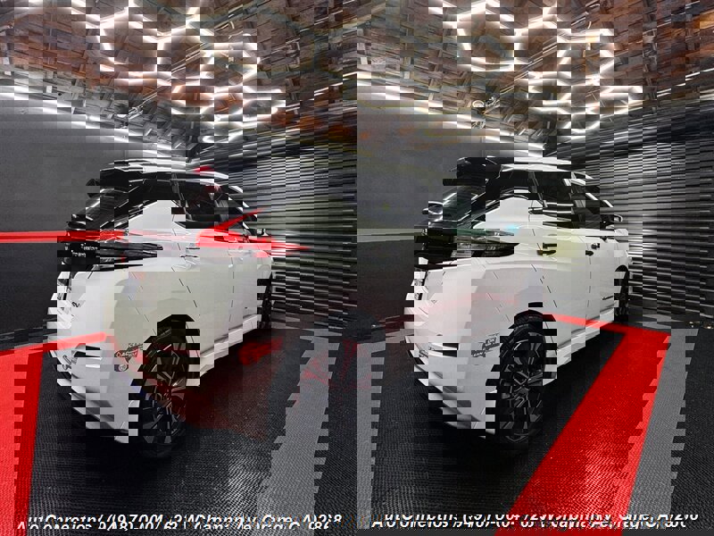 Used 2018 Nissan Leaf SV w/ SV Technology Package image 3