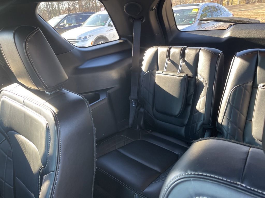 Used 2017 Ford Explorer Platinum image 12