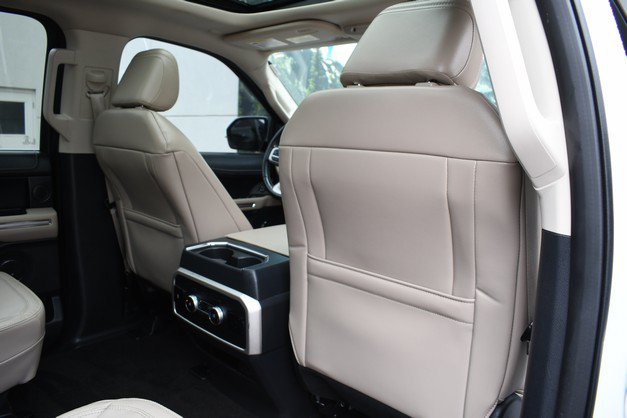 Used 2022 Ford Expedition Limited AWD/4WD image 28